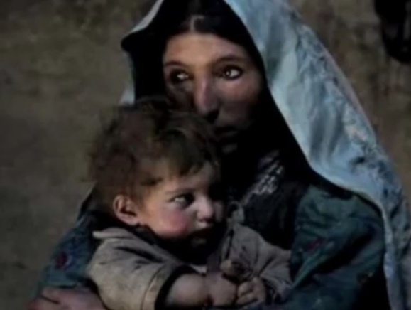 اعتیاد صدها هزار کودک افغان به تریاک