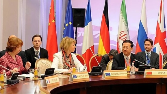 یک دیپلمات غربی می گوید ایران به پیشنهادهای هسته ای ۵+۱ هیچ پاسخ روشنی نداده است یک دیپلمات غربی می گوید ایران به پیشنهادهای هسته ای ۵+۱ هیچ پاسخ روشنی نداده است