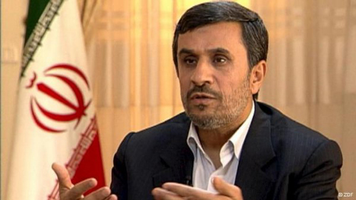 رجانیور، حامی سابق احمدی نژاد : "جزئيات تکان دهنده از ميتينگ ورزشگاه آزادي جریان انحرافی"