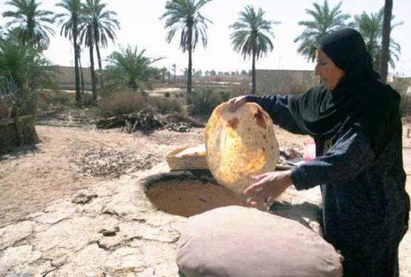 نفت سر سفره مردم نیامد، یارانه نان قطع شد نفت سر سفره مردم نیامد، یارانه نان قطع شد