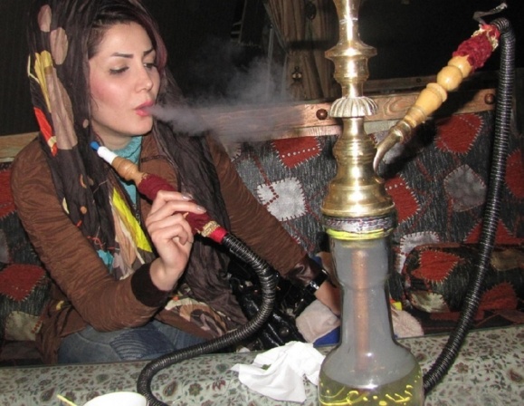 رویاهایی که حلقهحلقه دود میشوند/ خطر سرطان پشت طعمهای فریبنده/قاسم منصور آل کثير رویاهایی که حلقهحلقه دود میشوند/ خطر سرطان پشت طعمهای فریبنده/قاسم منصور آل کثير