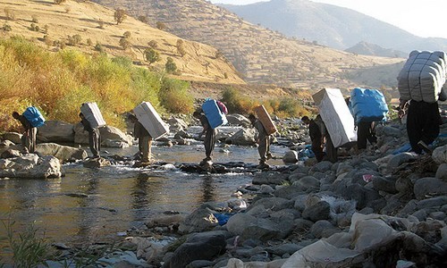 کشتار کولبران کرد توسط ماموران امنیتی ایران همچنان ادامه دارد ،طی نود روز گذشته، ٣٩ کولبر کُرد کشته شدند کشتار کولبران کرد توسط ماموران امنیتی ایران همچنان ادامه دارد ،طی نود روز گذشته، ٣٩ کولبر کُرد کشته شدند