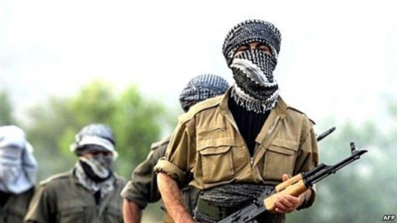 فرمانده عملیات سپاه علیه پژاک در جلسه توجیهی: اگر تسلیم شدند باز هم آنها را بکشید... فرمانده عملیات سپاه علیه پژاک در جلسه توجیهی: اگر تسلیم شدند باز هم آنها را بکشید...