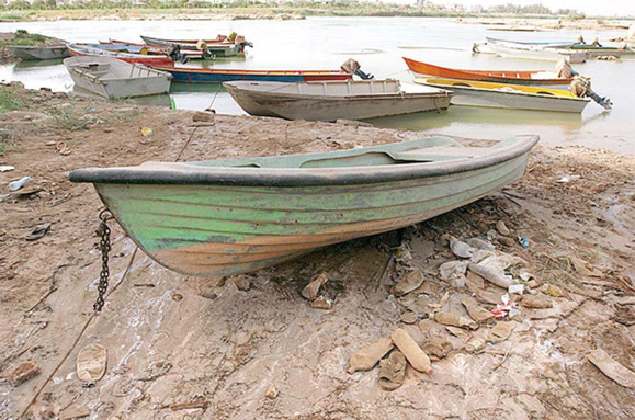 لب كارون خشك است، باز بحران در پرآبترین رود ایران/نادره وائلیزاده لب كارون خشك است، باز بحران در پرآبترین رود ایران/نادره وائلیزاده