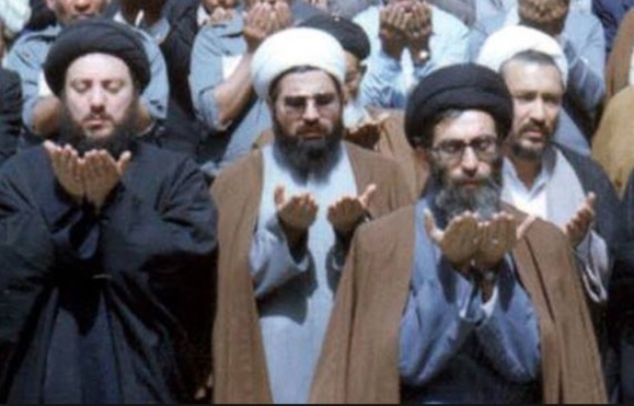 خامنه ای با حکم «تنفیذ» روحانی را «منصوب» کرد/زینت میرهاشمی خامنه ای با حکم «تنفیذ» روحانی را «منصوب» کرد/زینت میرهاشمی