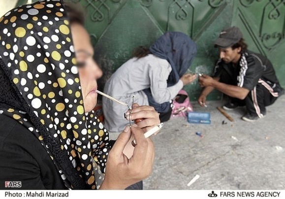 افزایش مصرف کوکائین و حشیش در میان زنان ایران