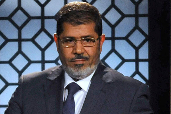 محمد مرسی رئیس جمهور مصر در دادگاه جنایی محاکمه می شود محمد مرسی رئیس جمهور مصر در دادگاه جنایی محاکمه می شود