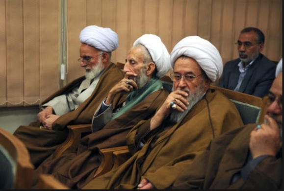 آمادگی نمايندگان مجلس وخبرگان رهبری ایران برای رفتن به جبهه سوریه آمادگی نمايندگان مجلس وخبرگان رهبری ایران برای رفتن به جبهه سوریه