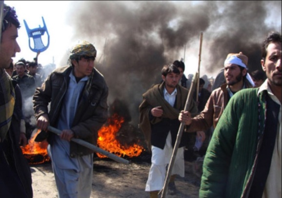 کنسولگری ایران در هرات به آتش کشیده شد؛ مرگ دست‌کم یک نفر