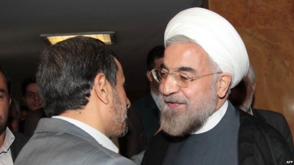 فرق روحانی با احمدینژاد: «فرق کوکا با پپسی» فرق روحانی با احمدینژاد: «فرق کوکا با پپسی»