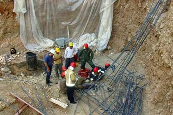 ساختمانی 9 طبقه در اهواز فرو ریخت ساختمانی 9 طبقه در اهواز فرو ریخت