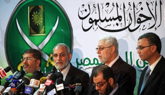 یک دادگاه مصری فعالیت گروه اخوان المسلمین را ممنوع  اعلام کرد