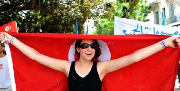روز زن در تونس به راه پیمایی واعتراض علیه دولت اسلامگرای این کشور بدل شد+عکس روز زن در تونس به راه پیمایی واعتراض علیه دولت اسلامگرای این کشور بدل شد+عکس