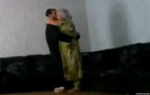 بازداشت یک روحانی در تاجیکستان که به بهانه یادگیری روش بارگیری به زنان تاجیک تجاوز جنسی می کرد بازداشت یک روحانی در تاجیکستان که به بهانه یادگیری روش بارگیری به زنان تاجیک تجاوز جنسی می کرد