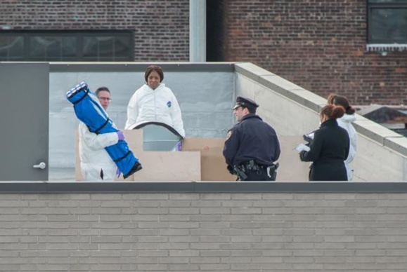 در یک انتقامجویی خونین عضو اخراجی گروه موسیقی ایرانی"سگ زرد" خود وسه تن از همکارانش را کشت در یک انتقامجویی خونین عضو اخراجی گروه موسیقی ایرانی"سگ زرد" خود وسه تن از همکارانش را کشت