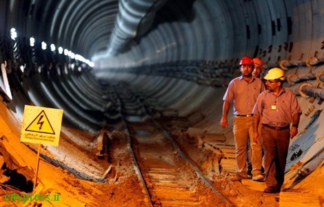 اعتراض کارگران پیمانی قطار شهری اهواز در پی عدم دریافت بیش از پنج ماه حقوق و دستمزد