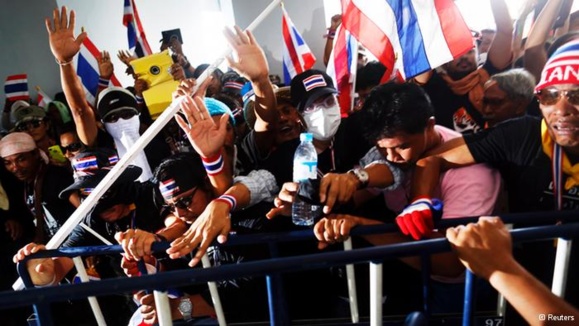پارلمان تایلند منحل شد، انتخابات جدید برگزار می‌شود