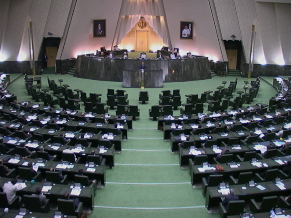 نمایندگان کردستان در مجلس هم استعفا کردند