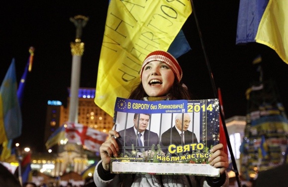 اوکراین در بزنگاه تاریخی: انتخاب میان اتحادیه اروپا و روسیه