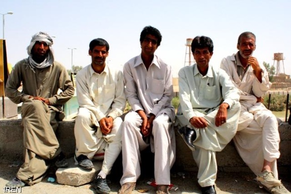 شیوع بیماری تنفسی و سل؛ توفان شن در بلوچستان همه را فراری داده