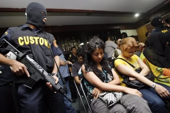 ٧٠٠ ایرانی در خارج از کشور محکوم به مرگ شده اند ٧٠٠ ایرانی در خارج از کشور محکوم به مرگ شده اند