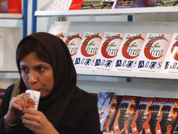 نماینده مجلس: آمار شیوع ایدز در ایران نسبت به دیگر کشورها بالا و نگرانکننده است نماینده مجلس: آمار شیوع ایدز در ایران نسبت به دیگر کشورها بالا و نگرانکننده است