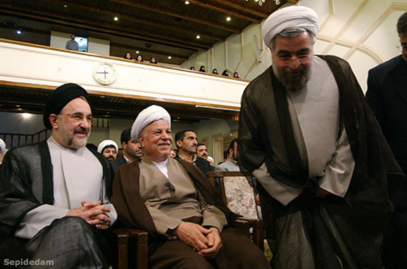 حسن روحانی جزئیات تازهای از فساد حکومتی در ایران را فاش کرد حسن روحانی جزئیات تازهای از فساد حکومتی در ایران را فاش کرد