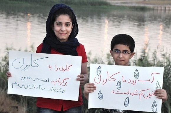 دستگیری بیش از ده تن از فعالان فرهنگی معترض به تخریب قصر شیخ خزعل در اهواز دستگیری بیش از ده تن از فعالان فرهنگی معترض به تخریب قصر شیخ خزعل در اهواز