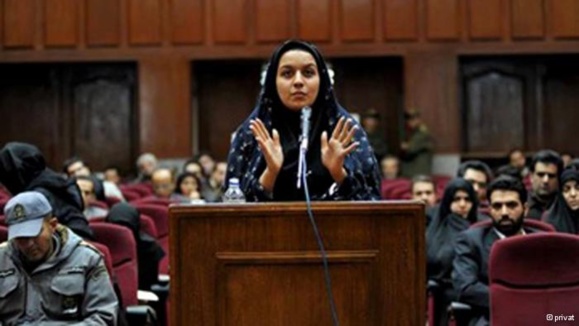 مادر ریحانه جباری: بخشش یا انتقام از دخترم در دست خانواده مقتول است مادر ریحانه جباری: بخشش یا انتقام از دخترم در دست خانواده مقتول است