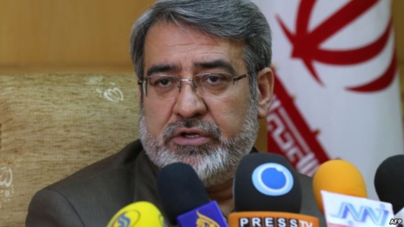 مولوی عبدالحمید: مرزبانان به نیروهای مردمی تحویل شده اند مولوی عبدالحمید: مرزبانان به نیروهای مردمی تحویل شده اند