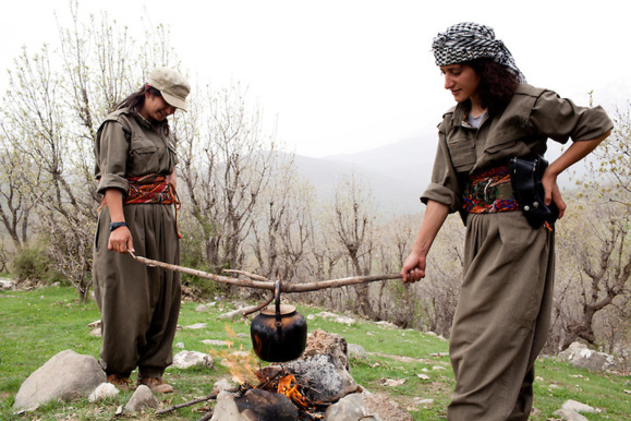 رهبران حزب حیات آزاد کردستان "پژاک" خواستار گفتگو با مقامات ایرانی شدند رهبران حزب حیات آزاد کردستان "پژاک" خواستار گفتگو با مقامات ایرانی شدند