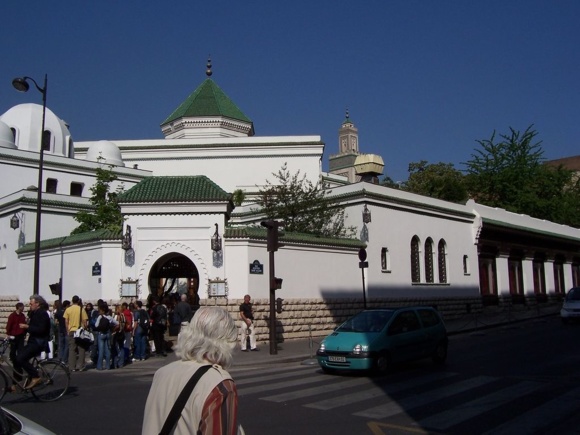 سرقت ۱۰ کیلوگرم طلا از مسجدی در فرانسه