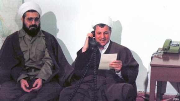 تظاهرات بازماندگان قربانیان انفجار تروریستی بوئنوس آیرس علیه ایران تظاهرات بازماندگان قربانیان انفجار تروریستی بوئنوس آیرس علیه ایران