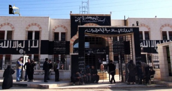 دو زن نگونبخت توسط "داعش" در شمال سوریه تا حد مرگ سنگسار شدند دو زن نگونبخت توسط "داعش" در شمال سوریه تا حد مرگ سنگسار شدند