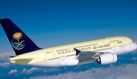 دعوا وکتک کاری خلبان در فرودگاه القاهره،پرواز خطوط هوایی عربستان سعودی را لغو کرد دعوا وکتک کاری خلبان در فرودگاه القاهره،پرواز خطوط هوایی عربستان سعودی را لغو کرد