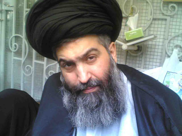 آیتالله بروجردی مرجع مخالف سیاستهای تهران درغل و زنجیر و زیرشکنجه آیتالله بروجردی مرجع مخالف سیاستهای تهران درغل و زنجیر و زیرشکنجه