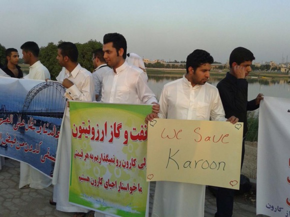 در رودخانه های کارون و دز حجم فاضل آب بیش از آب است در رودخانه های کارون و دز حجم فاضل آب بیش از آب است