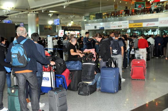 فرودگاه فرانکفورت در پی اعتصاب خلبانان به حالت نیمهتعطیل درآمد فرودگاه فرانکفورت در پی اعتصاب خلبانان به حالت نیمهتعطیل درآمد