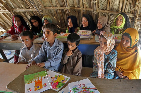 مسمومیت دانشآموزان زاهدانی در اثر آلودگی روغن خوراکی مسمومیت دانشآموزان زاهدانی در اثر آلودگی روغن خوراکی