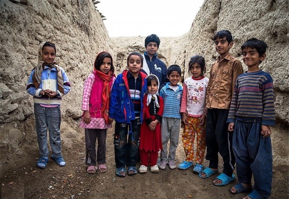 یک نماینده مجلس: در ایران یک میلیون کودک بی‌شناسنامه داریم