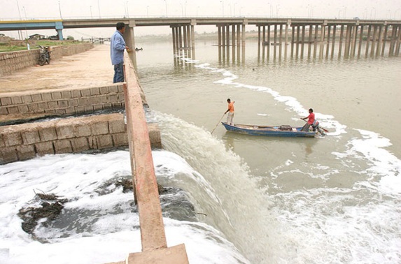 رودخانه کارون اهواز:همچنان مقصد فاضلاب هاي شهري رودخانه کارون اهواز:همچنان مقصد فاضلاب هاي شهري