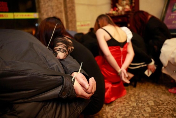 پلیس مالزی:پنجاه در صد روسپیان دستگیر شده زنان ایرانی هستند پلیس مالزی:پنجاه در صد روسپیان دستگیر شده زنان ایرانی هستند