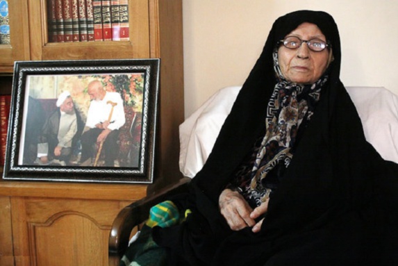 درگذشت مادر حسن روحانی رئیس جمهوری ایران درگذشت مادر حسن روحانی رئیس جمهوری ایران