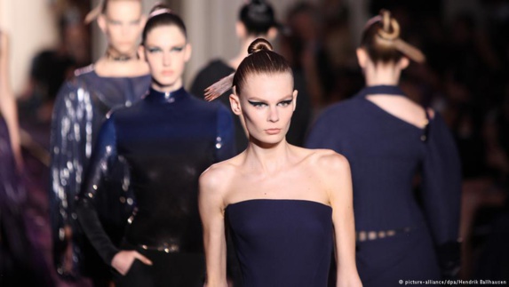 فرانسه حضور مانکنهای بسیار لاغر در صحنه مد را ممنوع کرد فرانسه حضور مانکنهای بسیار لاغر در صحنه مد را ممنوع کرد