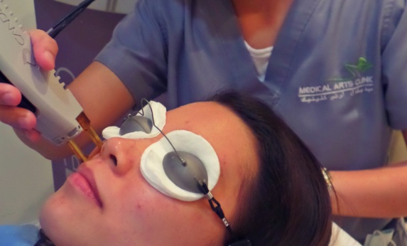 حذف موهای زائد: لیزر درمانی در مردان و زنان حذف موهای زائد: لیزر درمانی در مردان و زنان