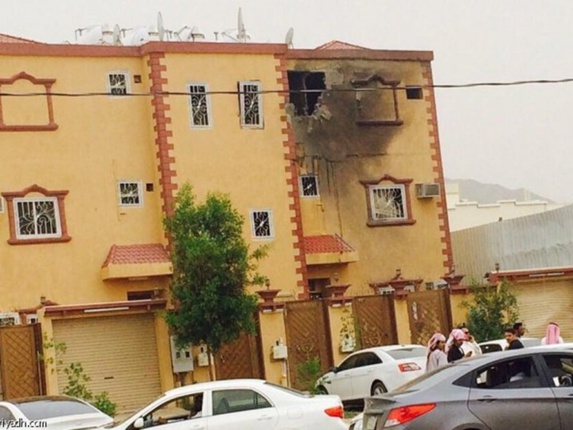 یکی از منازل مسکونی که در شهر نجران مورد اصابت خمپاره قرار گرفت.
