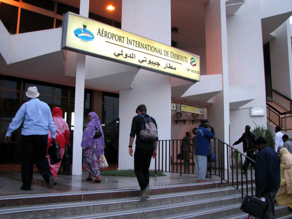 هلال احمر ایران: جيبوتی به هواپيمای ايرانی مجوز فرود نداد هلال احمر ایران: جيبوتی به هواپيمای ايرانی مجوز فرود نداد