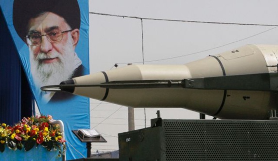 رژيم ايران مثل هيتلري است كه داراي بمب اتمي باشد رژيم ايران مثل هيتلري است كه داراي بمب اتمي باشد