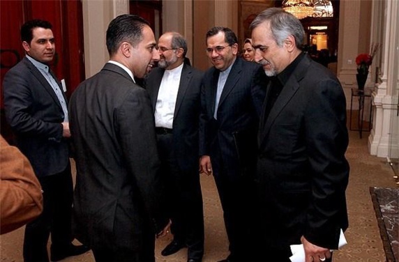 تریتا پارسی در کنار تیم هسته ای رژیم تریتا پارسی در کنار تیم هسته ای رژیم