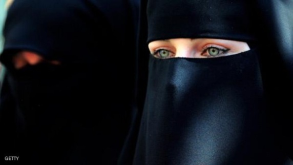 کلاهبرداری اینترنتی سه دختر چچنی از "داعش"